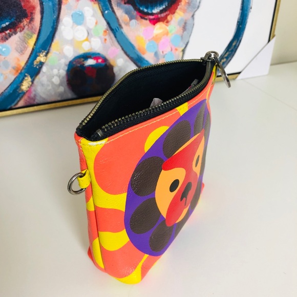 Makeup Pouch - Picture 3 of 11